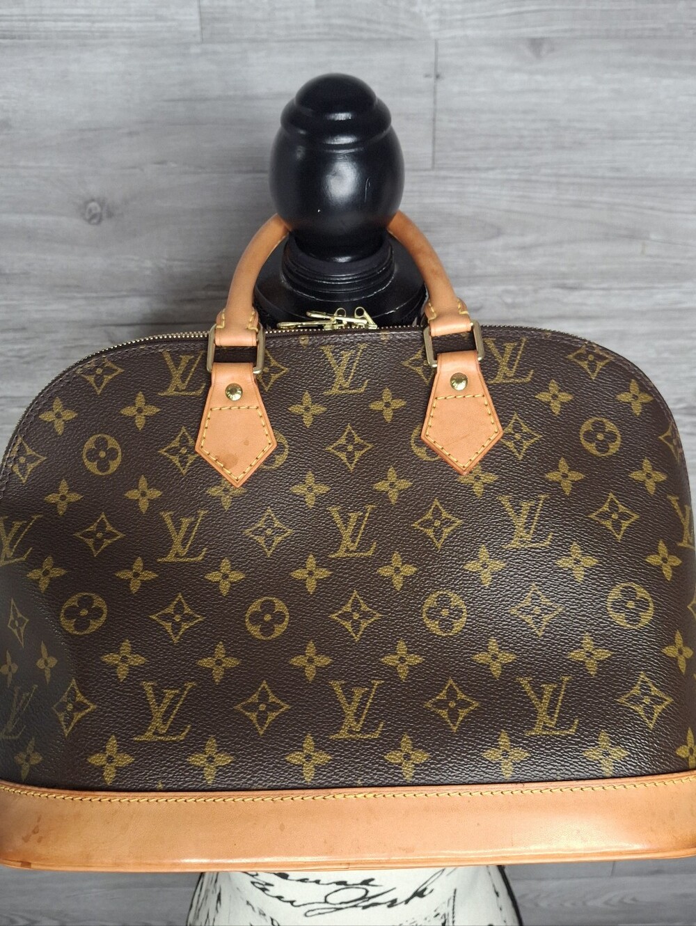 Vintage Louis Vuitton Alma Monogram Satchel with Vachetta Trim and Gold Hardware - Picture 5 of 16